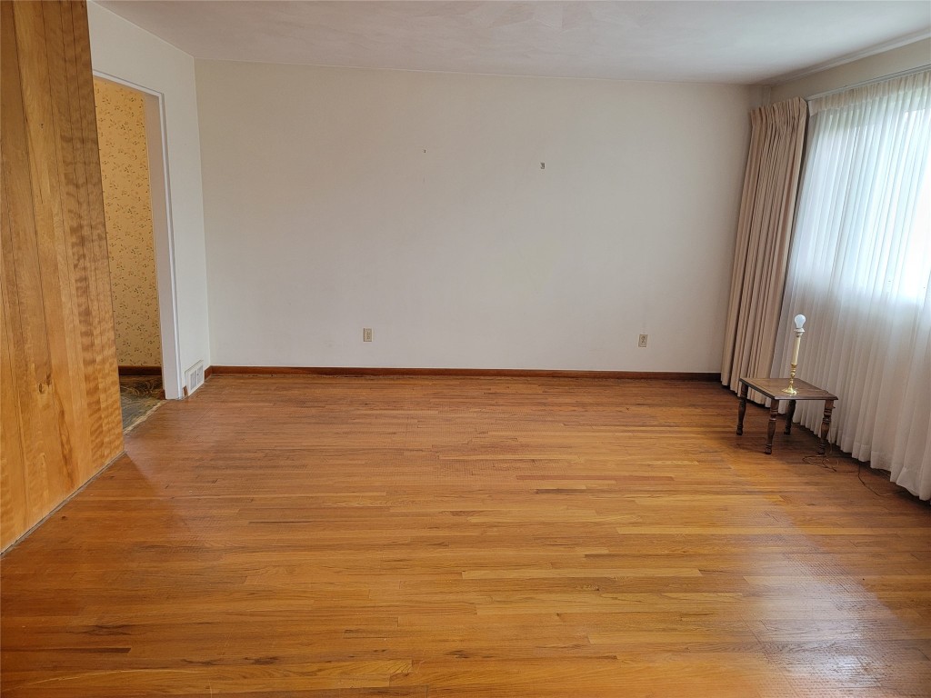 2721 Smith Drive, Endicott, New York image 13