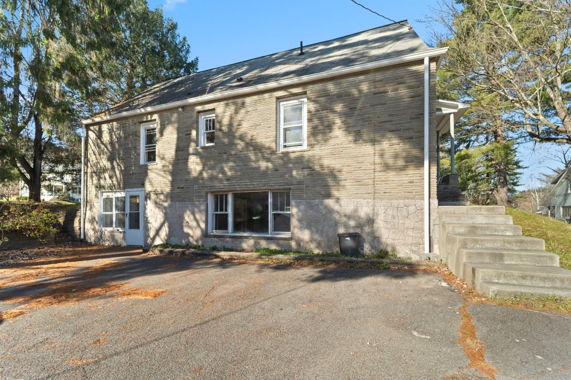 401 Echo Road, Vestal, New York image 19