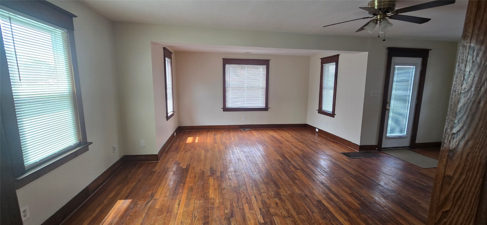 751 Main Street, Johnson City, New York image 2
