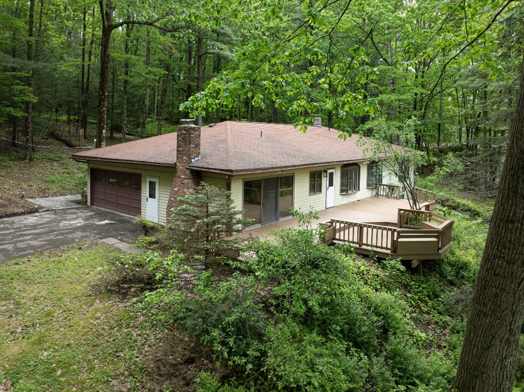 75 Noyes Road, Vestal, New York image 1