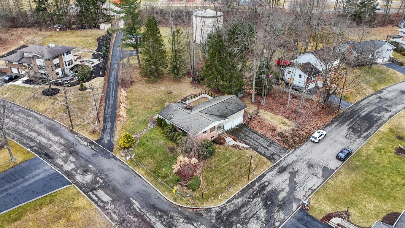 33 Dover Dr, Endicott, New York image 26