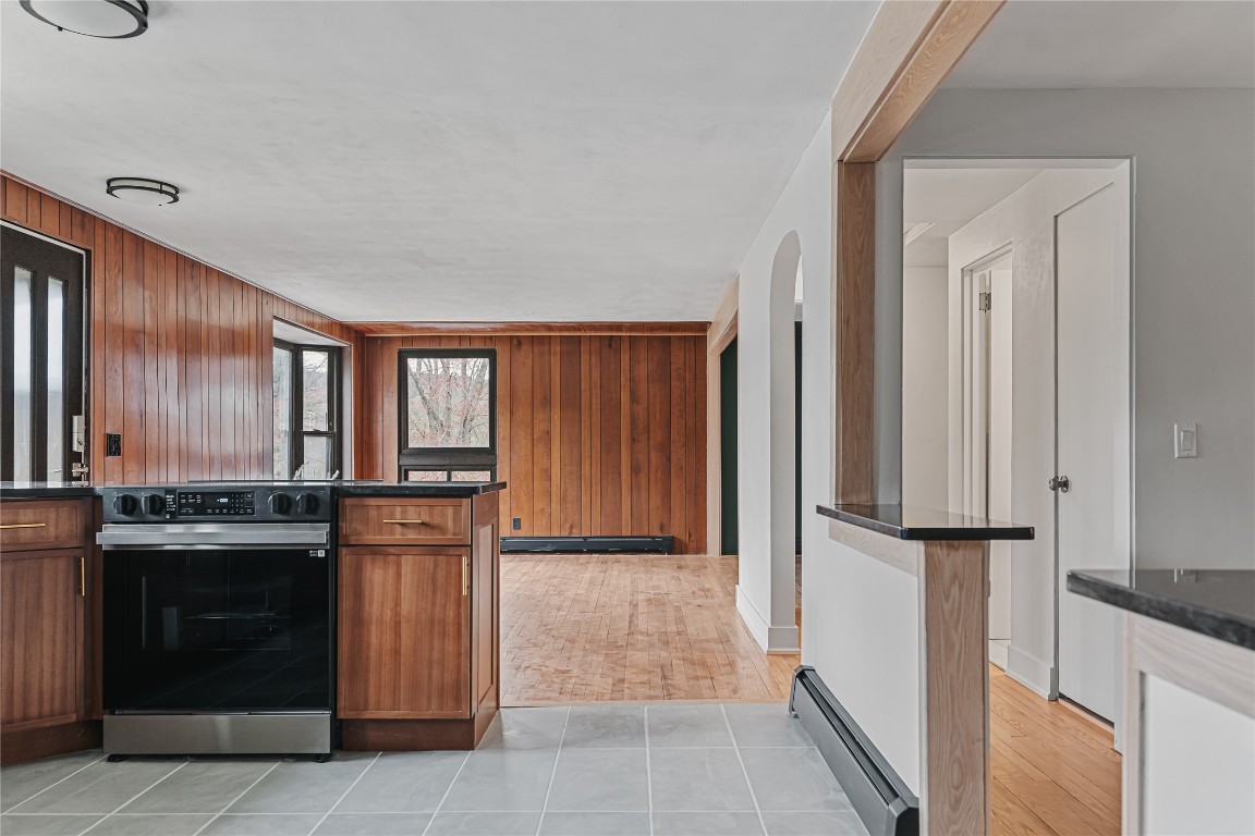 149 Meeker Road, Vestal, New York image 4