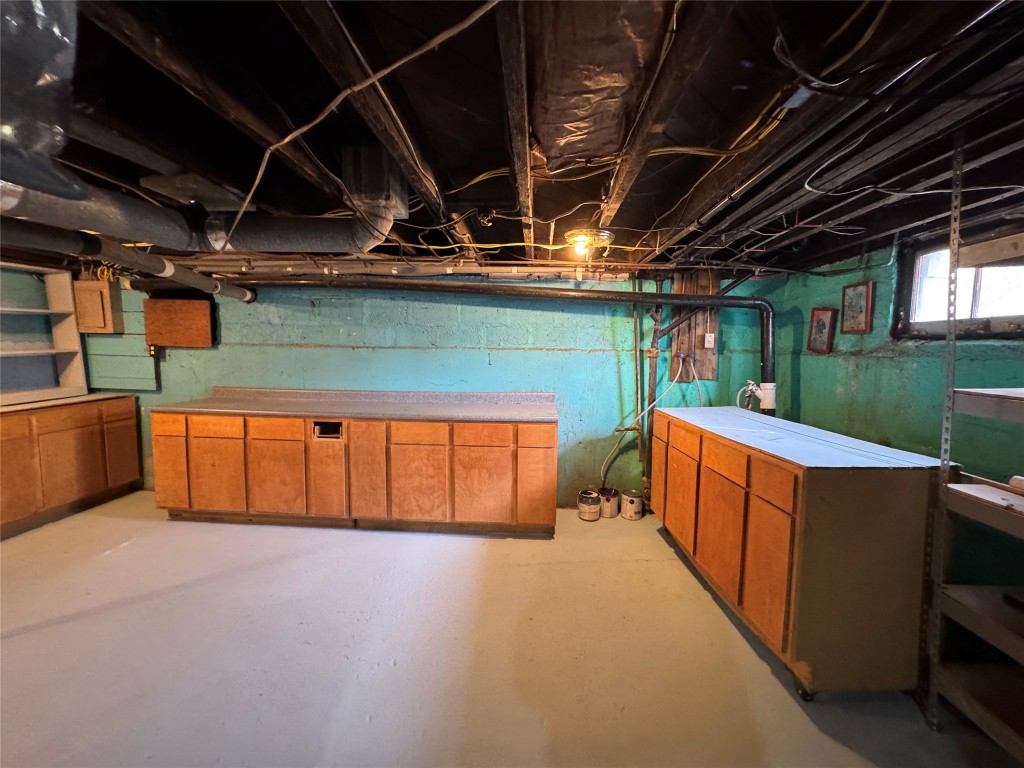 125 Bermond Avenue, Endicott, New York image 18