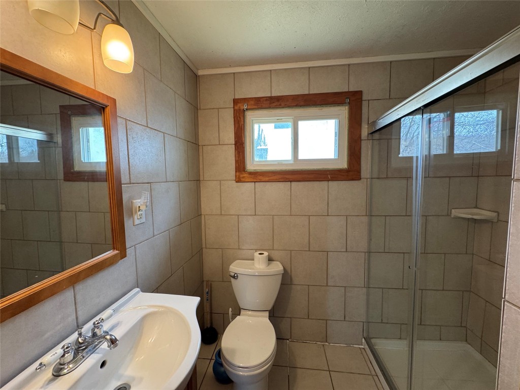 125 Bermond Avenue, Endicott, New York image 6