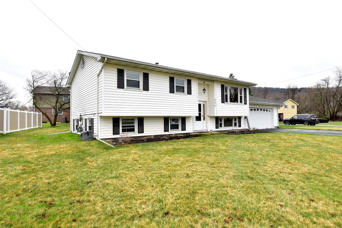 505 Palomino Manor, Elmira, New York image 2