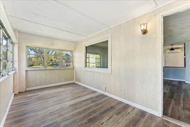 33 Poplar Street - Photo 4
