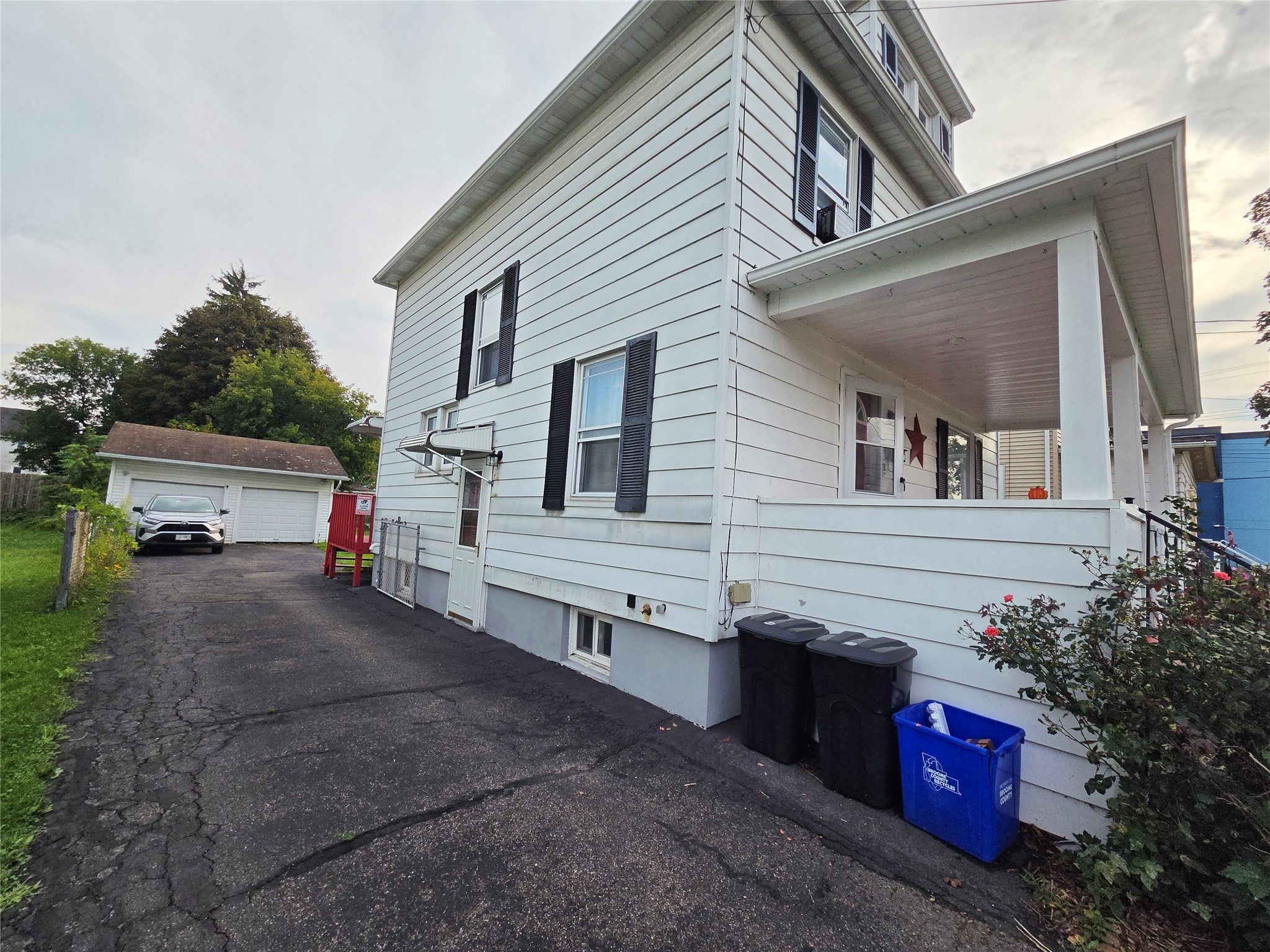112 Grand Avenue - Photo 2