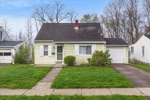 Photo for 537 Woodford Avenue