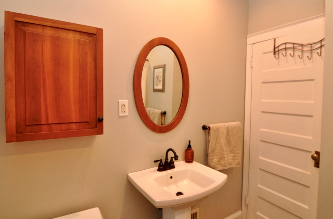 48 Davis Street, Binghamton, New York image 30