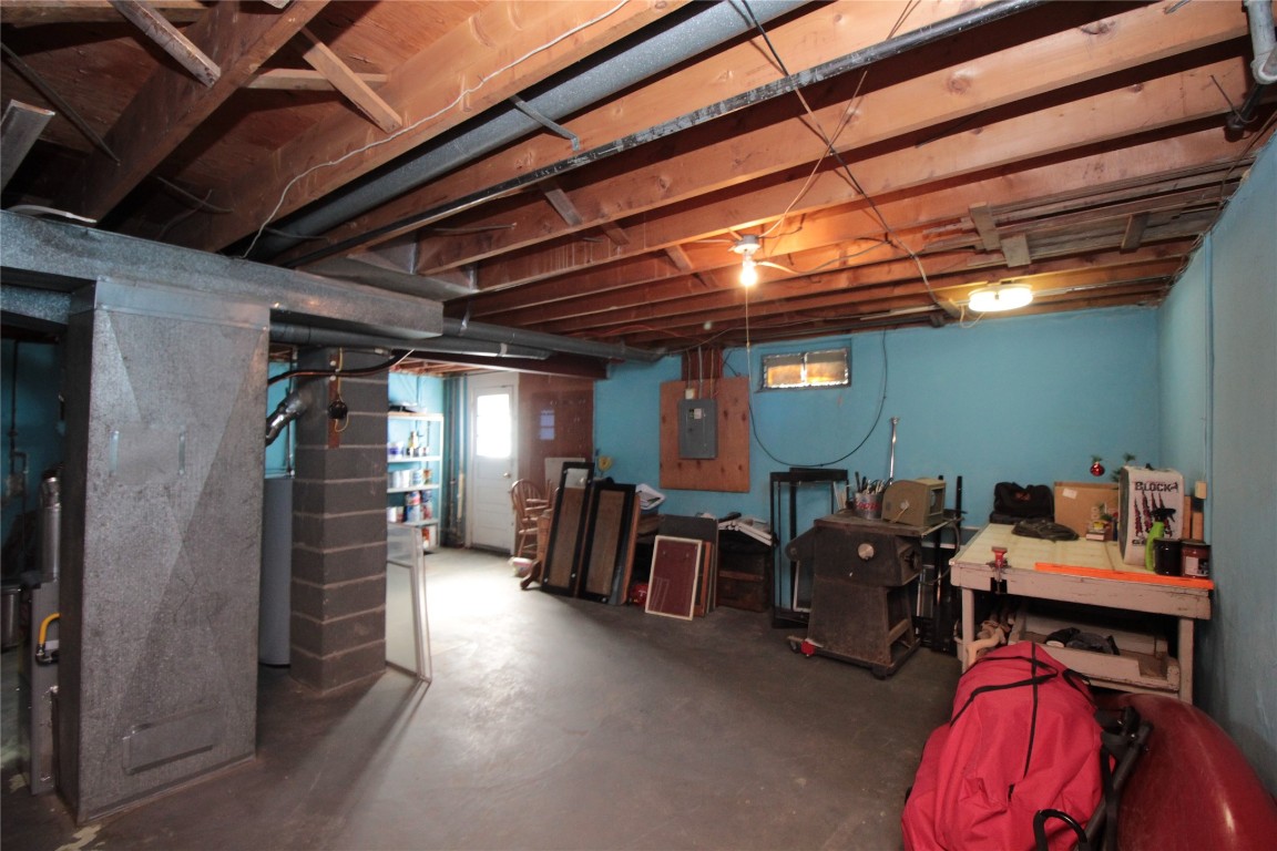 16 Clarence Street, Binghamton, New York image 25