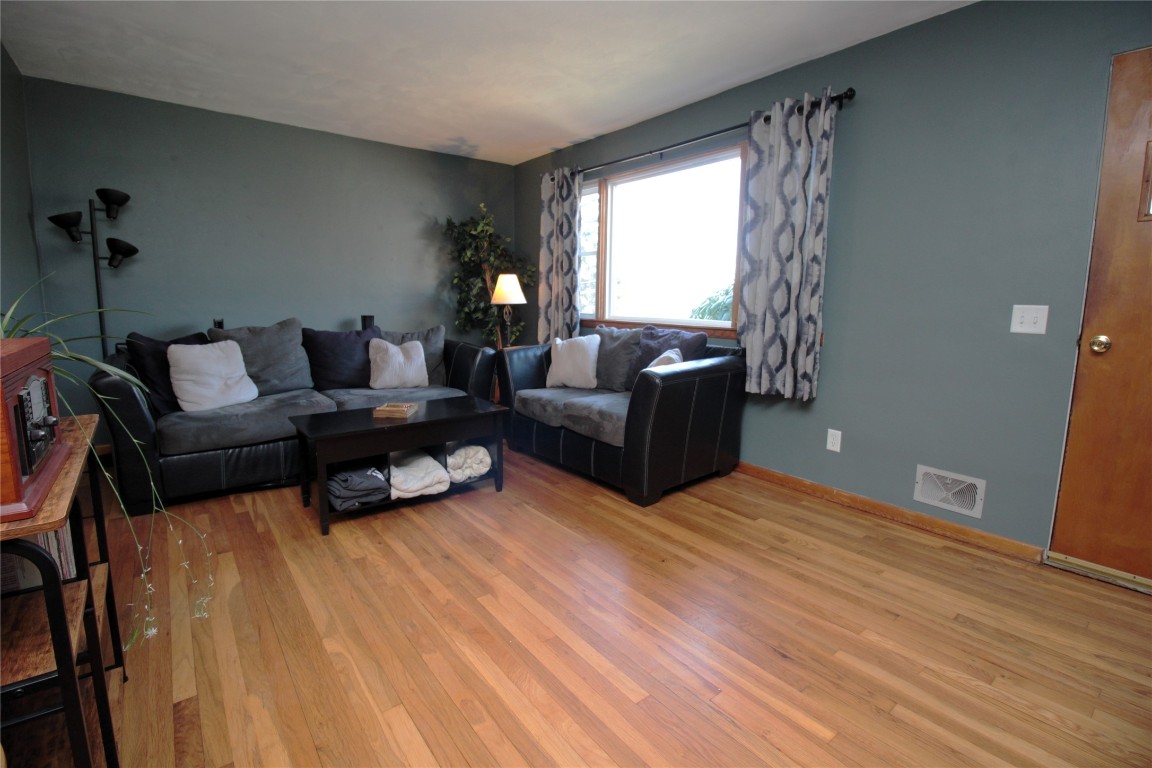 16 Clarence Street, Binghamton, New York image 10