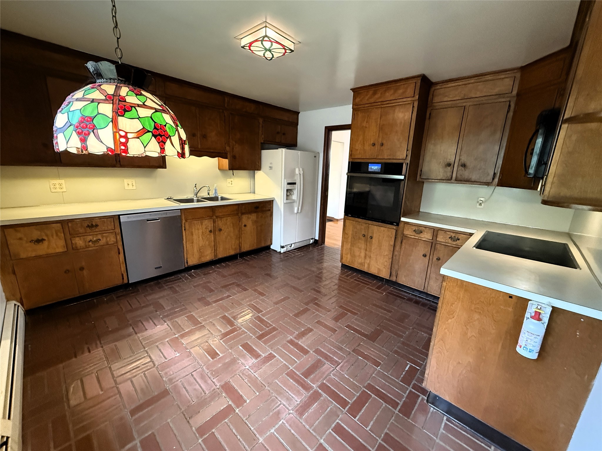 284 Ridgefield Road
