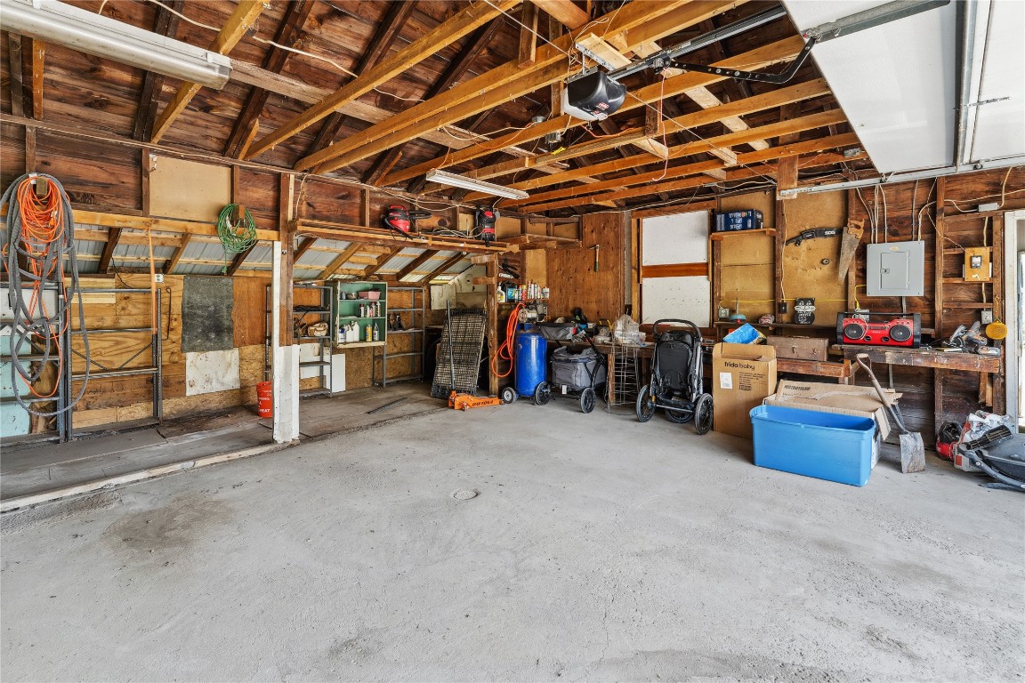 194 Porter Road, Port Crane, New York image 32