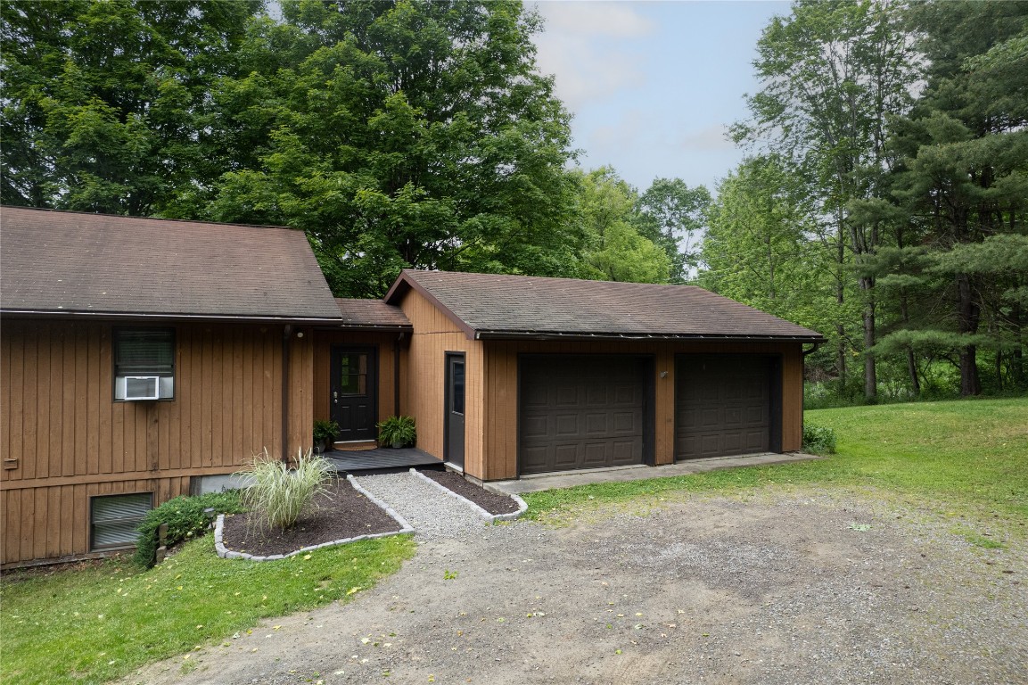 72 Port Road, Binghamton, New York image 3