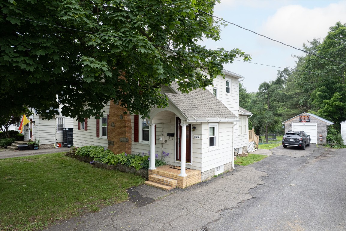1024 Vestal Road, Vestal, New York image 2