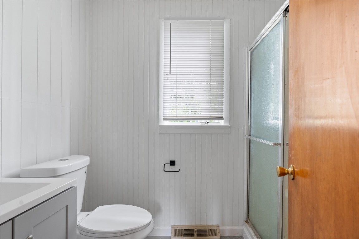 1024 Vestal Road, Vestal, New York image 32