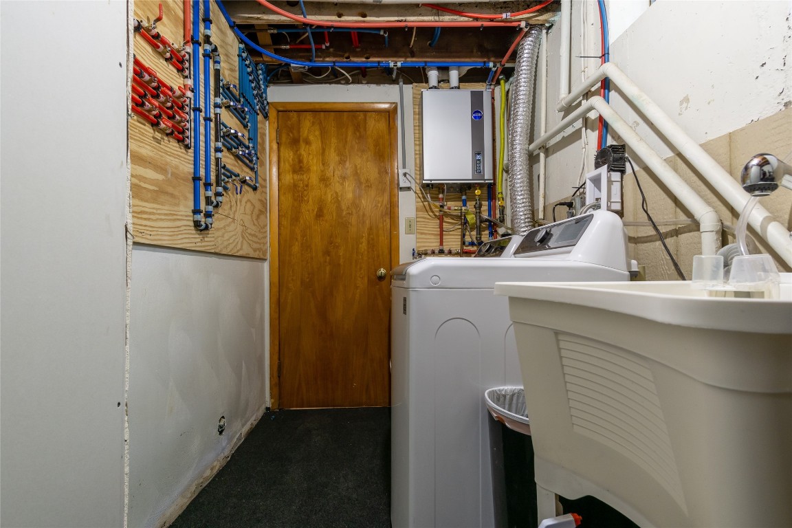 215 Jamaica Boulevard, Endicott, New York image 34