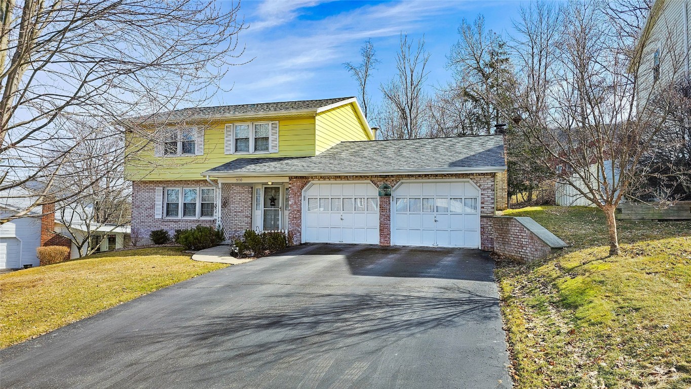 580 Sequoia Lane, Vestal, New York image 1