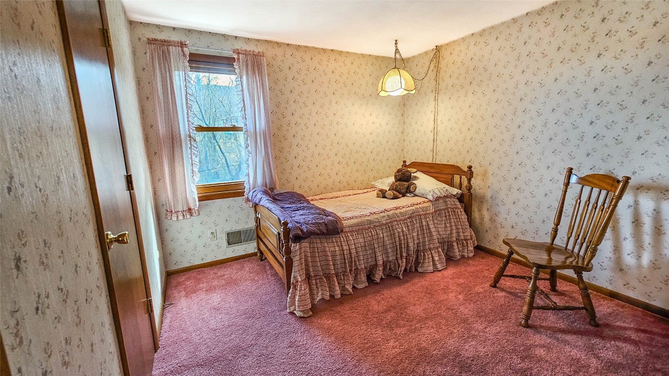 580 Sequoia Lane, Vestal, New York image 15