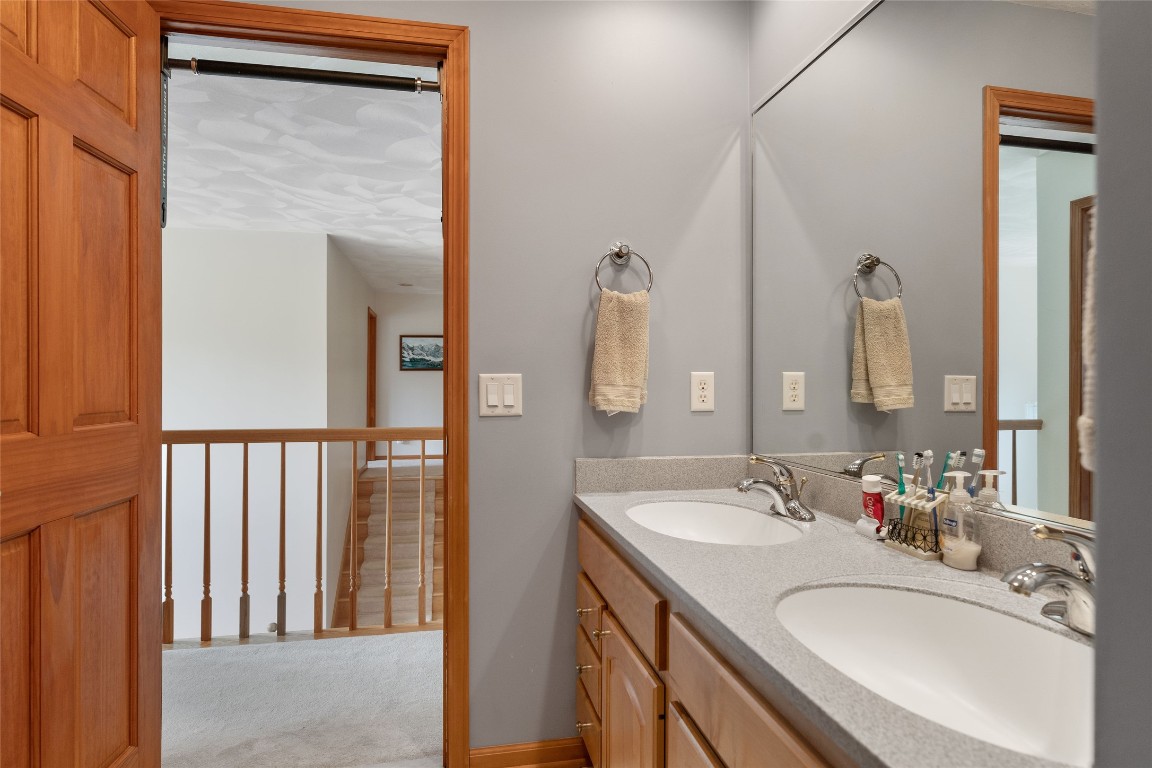 953 Dante Drive, Endicott, New York image 31