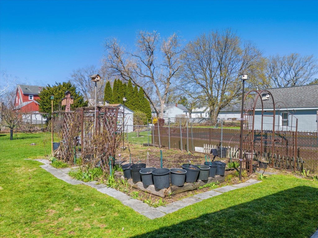 309 Maple Street, Vestal, New York image 32