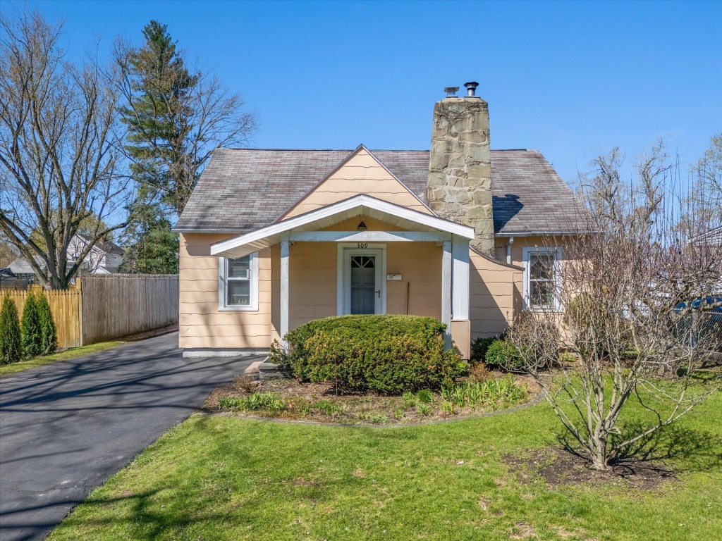 309 Maple Street, Vestal, New York image 1