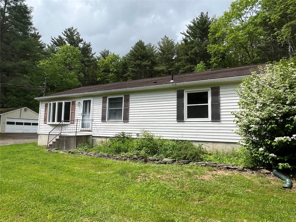 147 Beartown Road, Port Crane, New York image 5