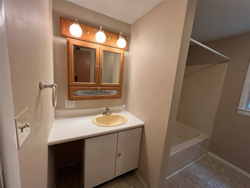 147 Beartown Road, Port Crane, New York image 25