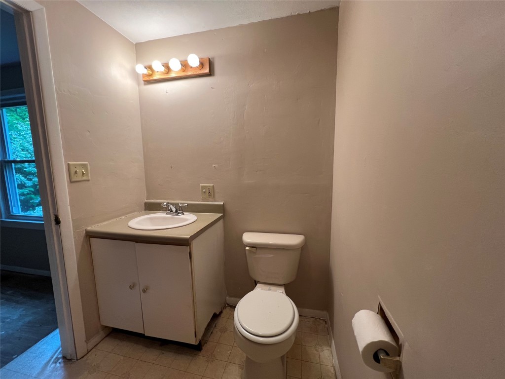 147 Beartown Road, Port Crane, New York image 23