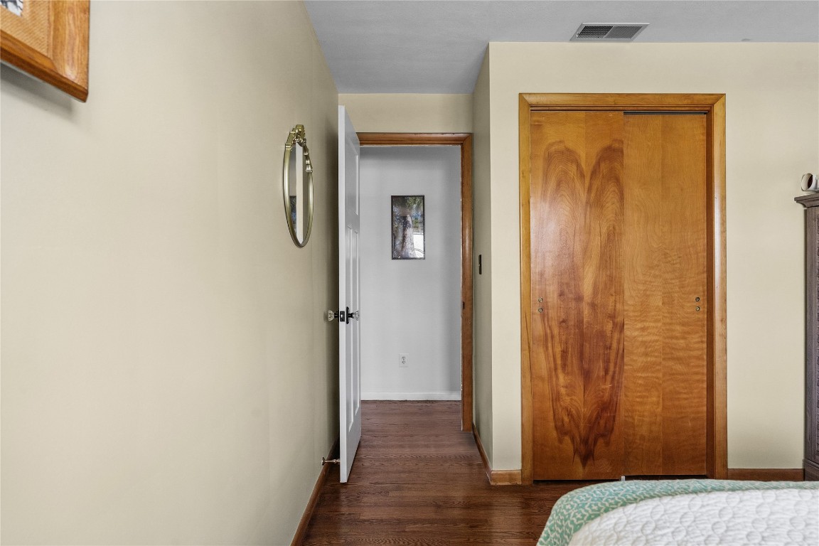 2718 Columbia Drive, Endicott, New York image 25