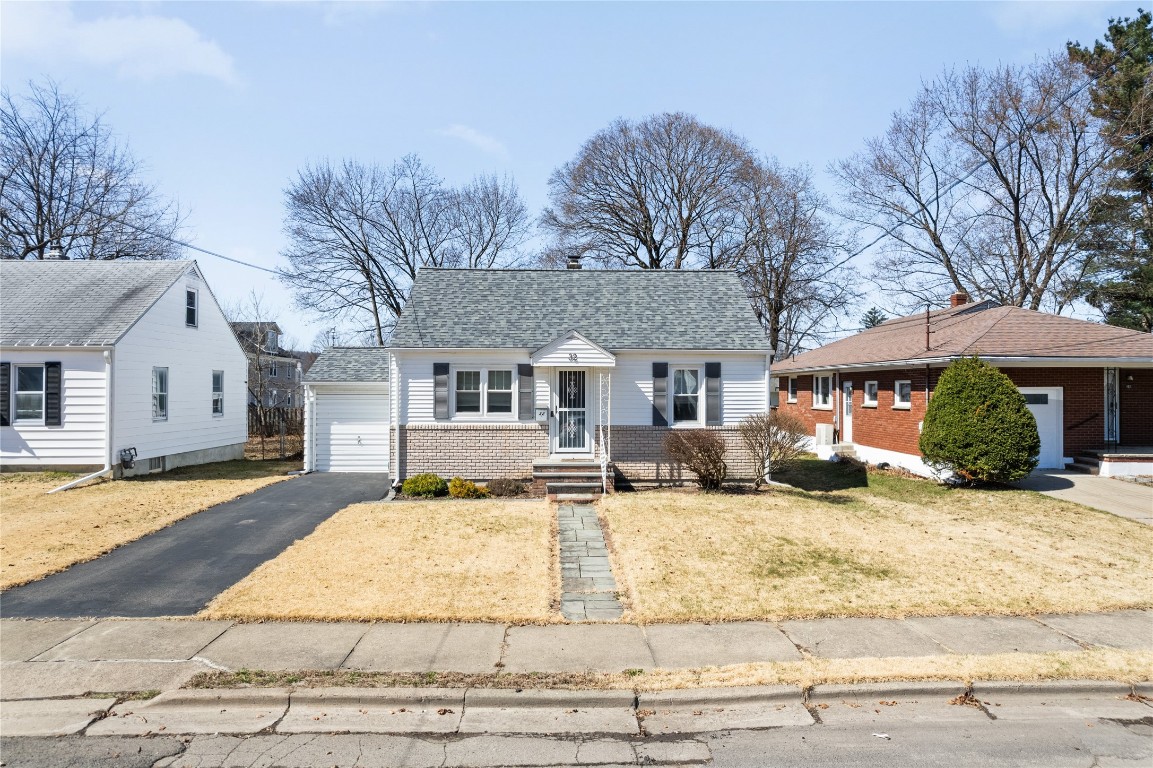 32 Martin Avenue, Johnson City, New York image 1