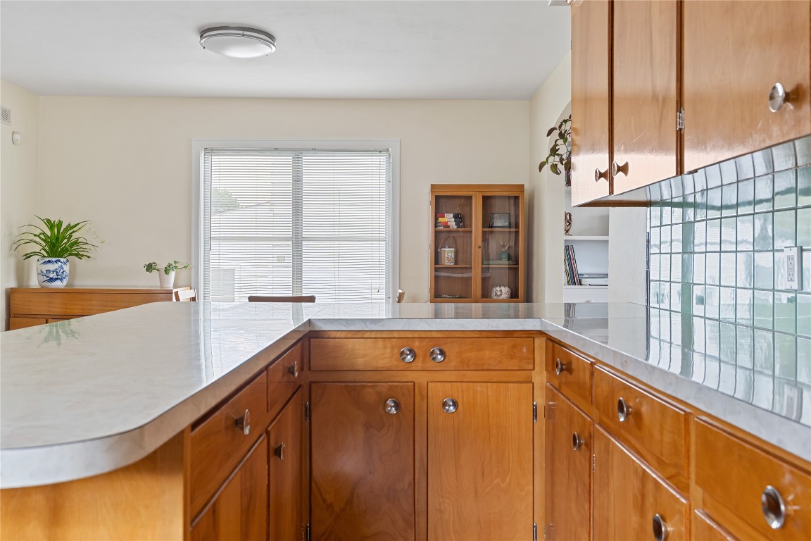 616 Dickson Street, Endicott, New York image 14