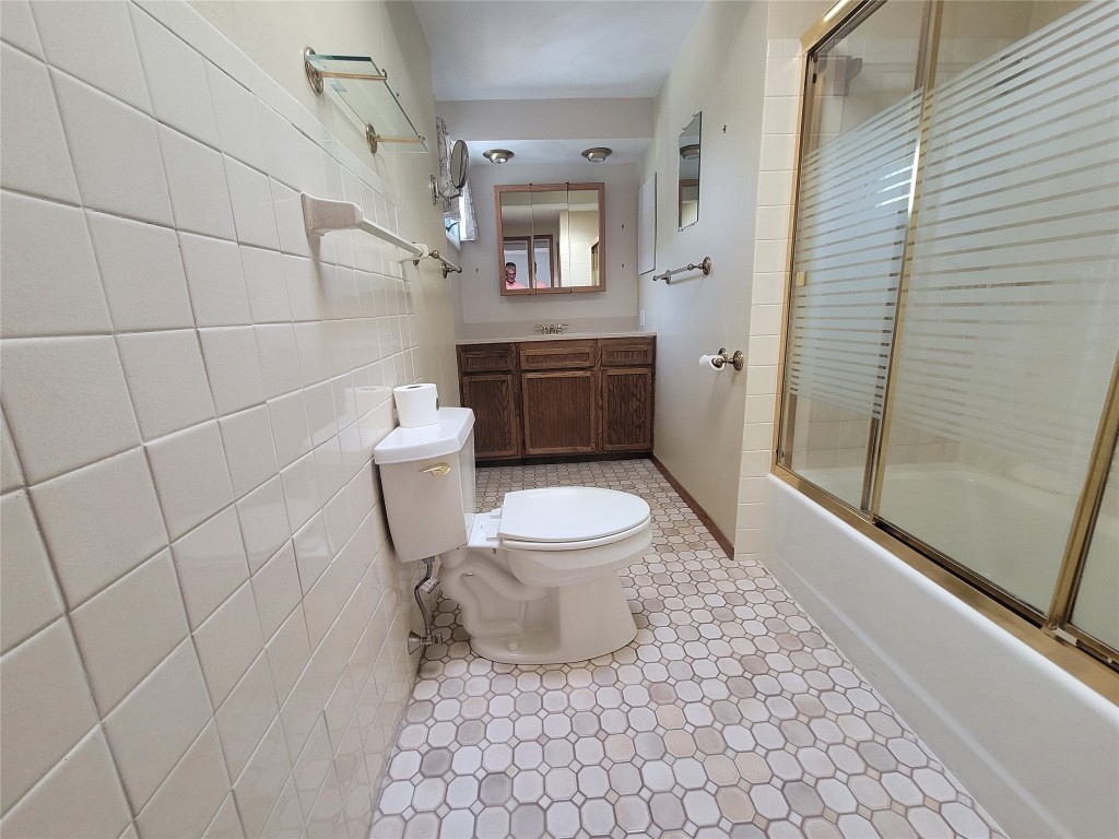 1428 Arch Drive, Vestal, New York image 18