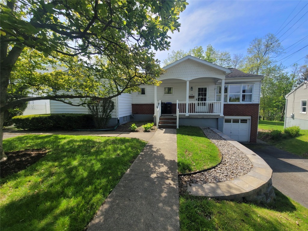1428 Arch Drive, Vestal, New York image 2