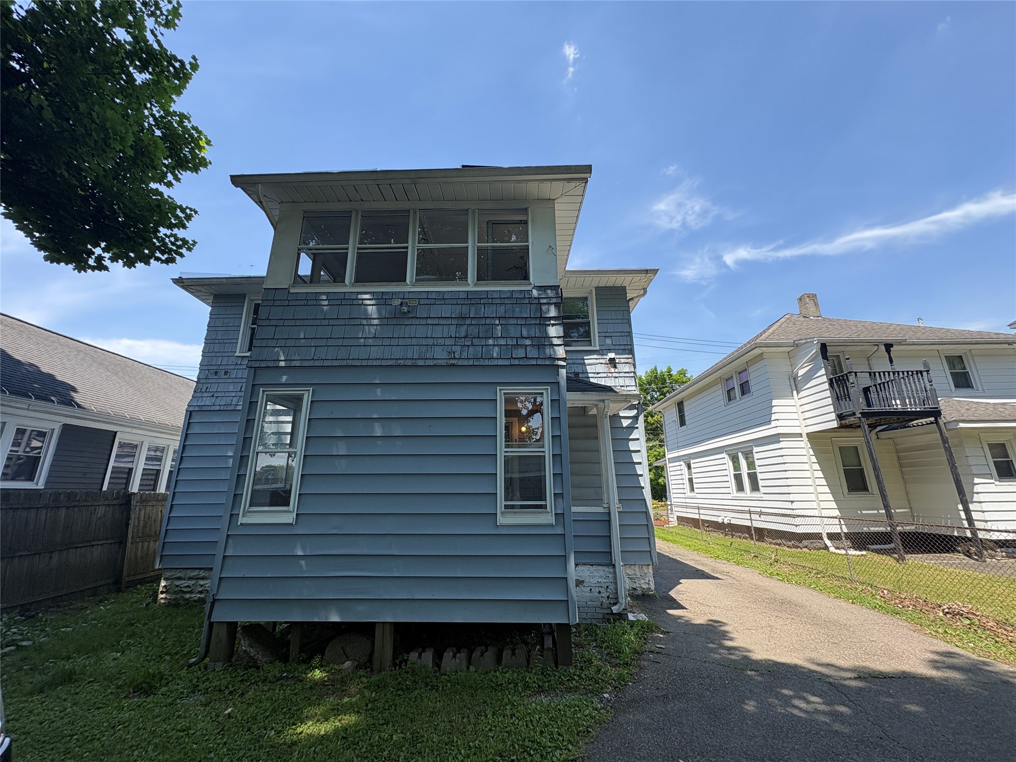 118 Franklin W - Photo 2