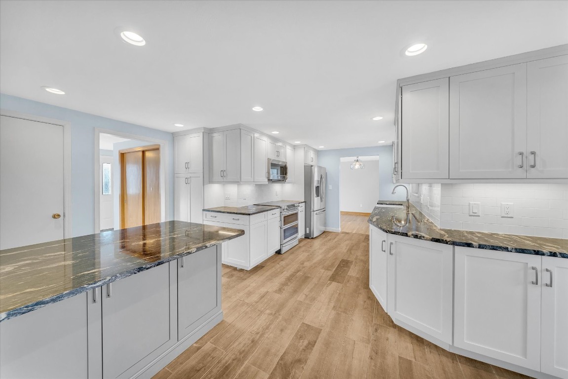 1204 Wildwood Lane, Vestal, New York image 9