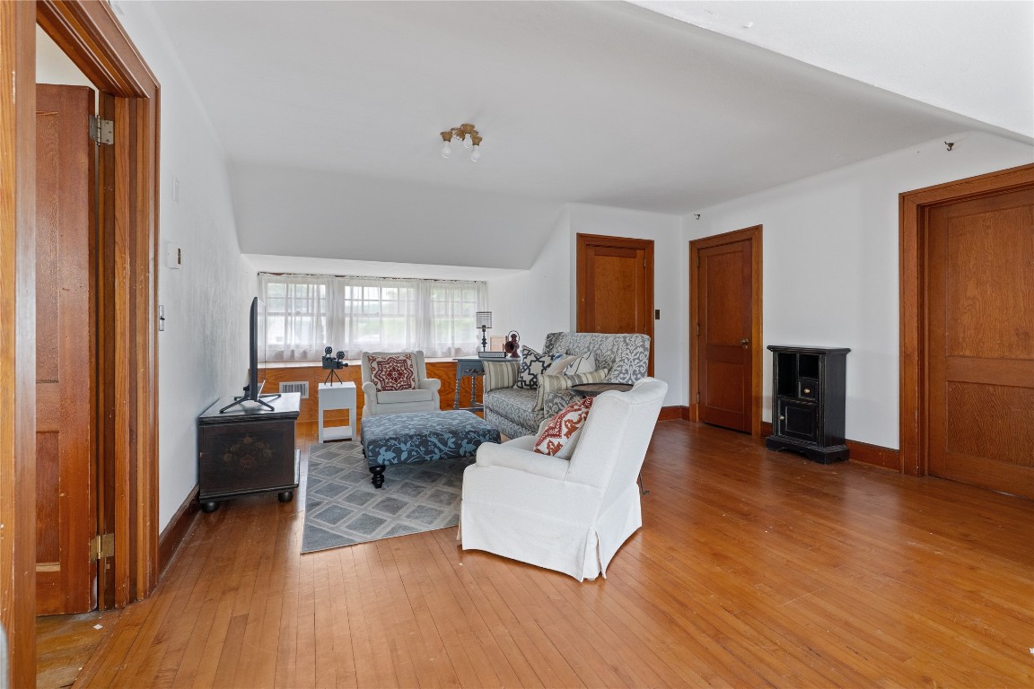 135 Riverside Drive, Binghamton, New York image 40