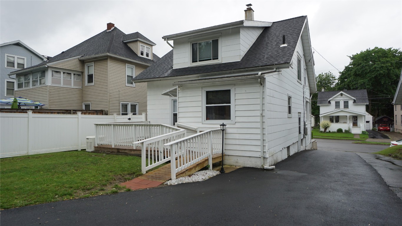 105 Ackley Ave, Johnson City, New York image 10