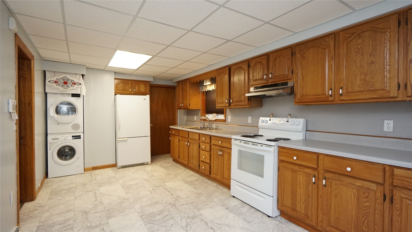 105 Ackley Ave, Johnson City, New York image 23