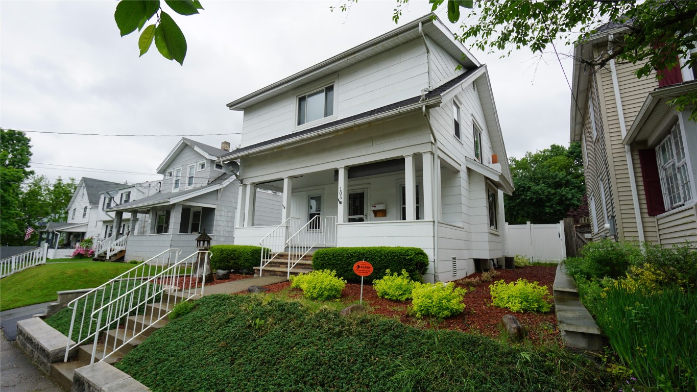 105 Ackley Ave, Johnson City, New York image 2