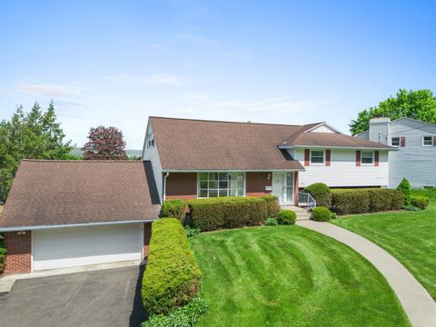 Homes For Sale - 1005 Beechwood Lane<br/> Vestal, NY 13850