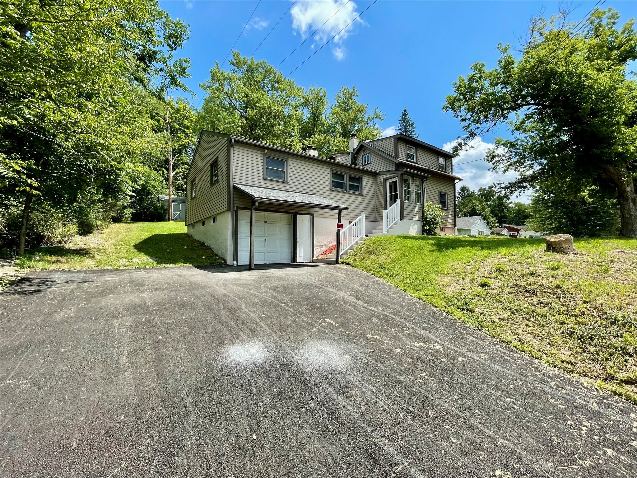 1143 Tracy Creek Rd - Photo 2