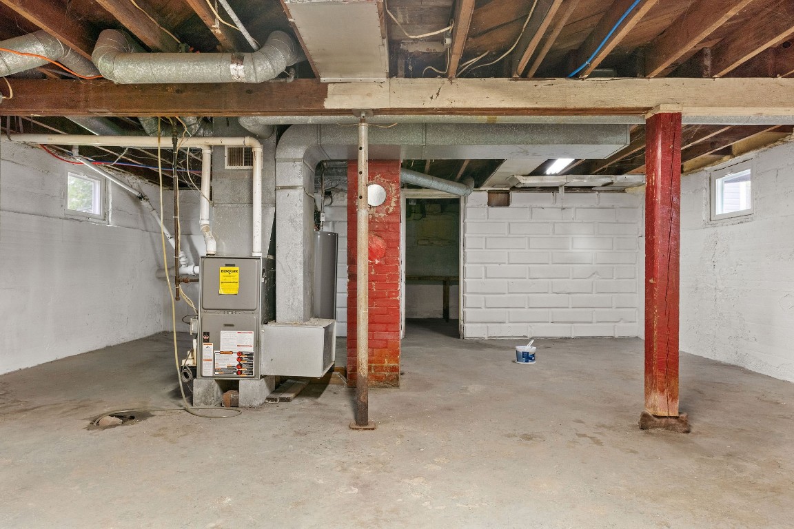 407 Marion Street, Endicott, New York image 22