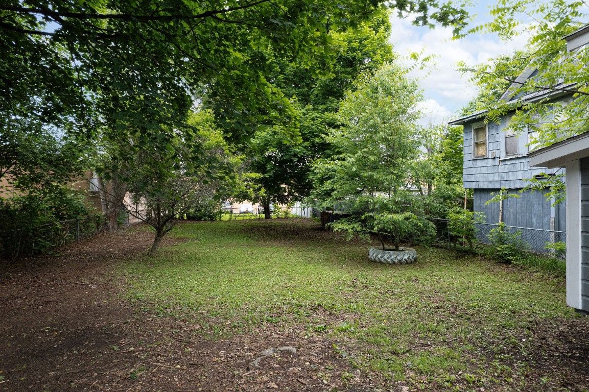 407 Marion Street, Endicott, New York image 3