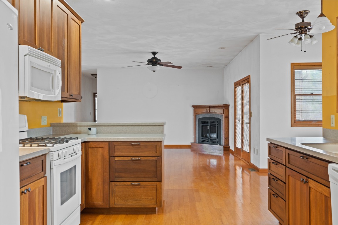 420 Hardy Road, Johnson City, New York image 16