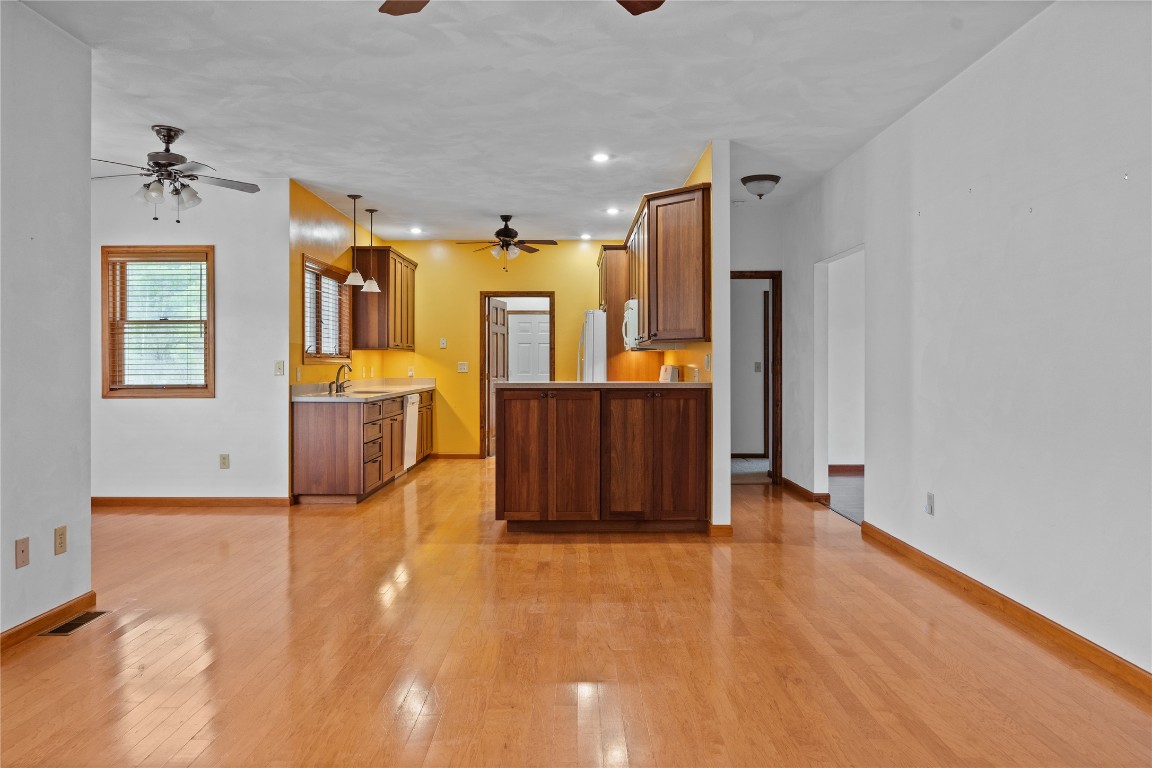 420 Hardy Road, Johnson City, New York image 12