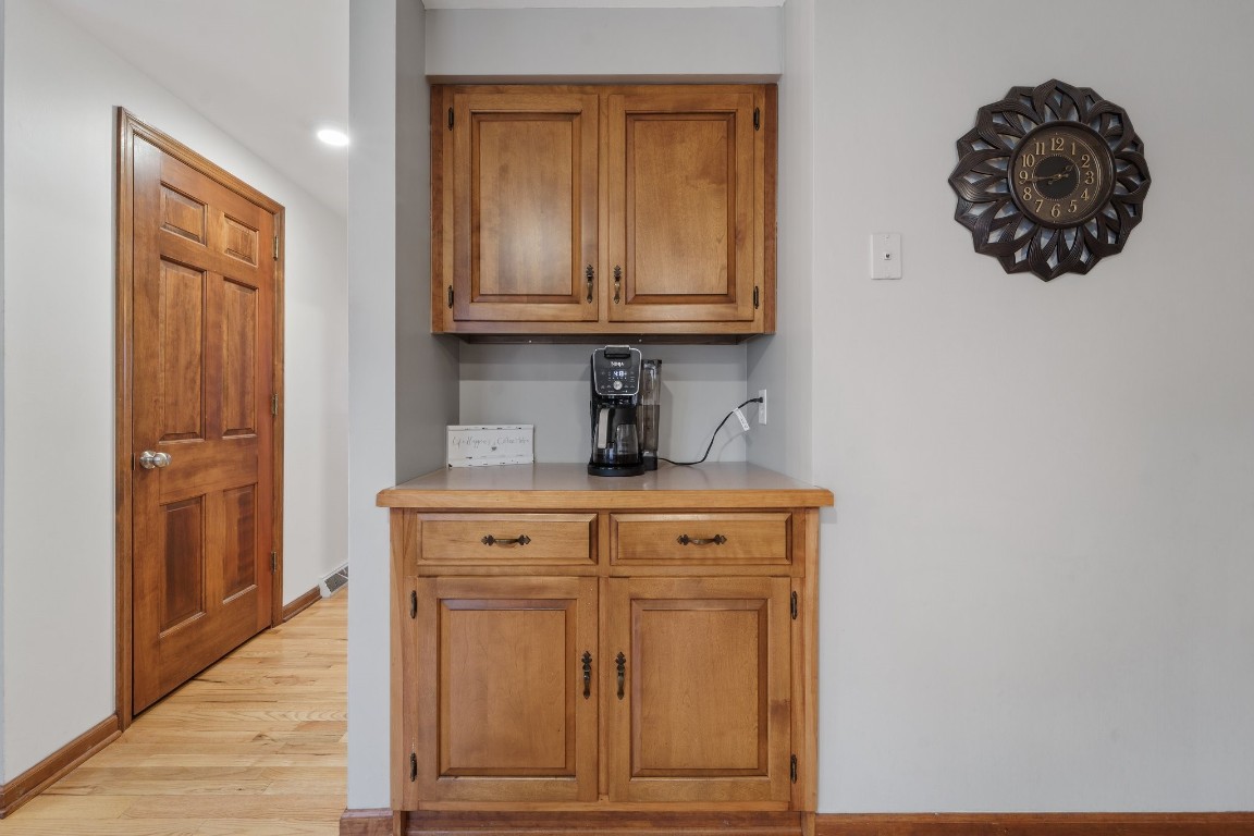628 Leon Drive, Endicott, New York image 18