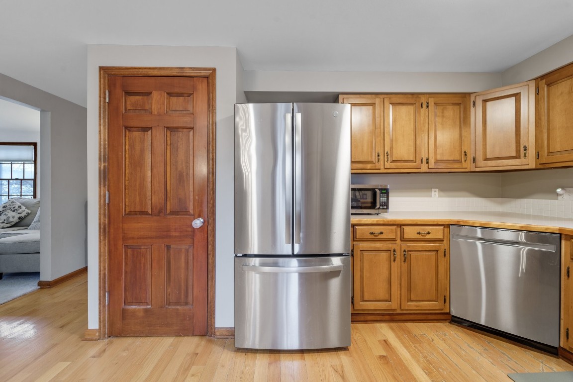 628 Leon Drive, Endicott, New York image 21