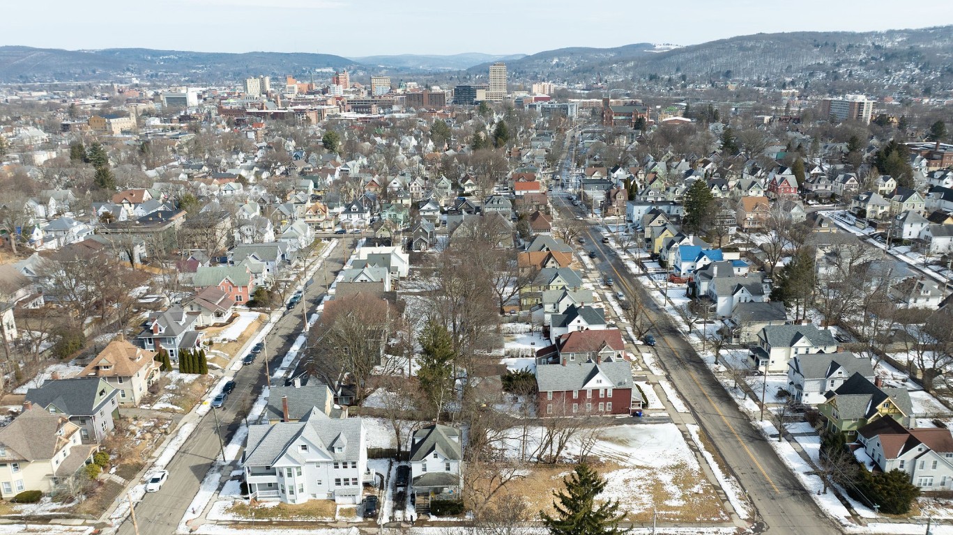 92 Leroy Street, Binghamton, New York image 2