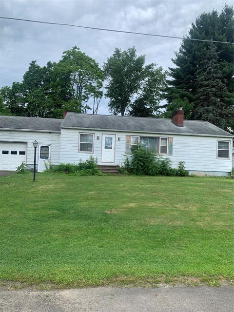 Homes For Sale - 5 Shawdow Brook Drive<br/> Endicott, NY 13760